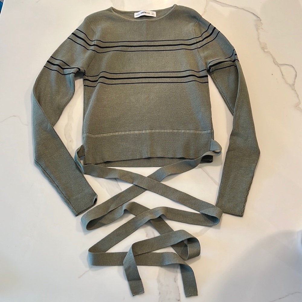 Zara Green Cropped Ribbed Top with Tie around Detail size Medium